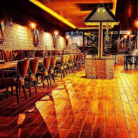 Eriza Hotel Ерзинджан Екстериор снимка