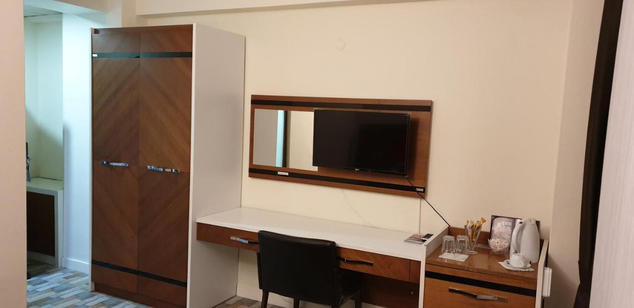 Eriza Hotel Ерзинджан Екстериор снимка