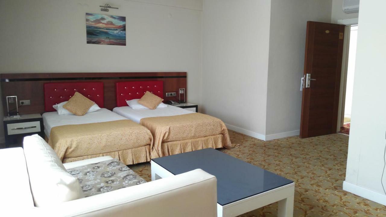 Eriza Hotel Ерзинджан Екстериор снимка