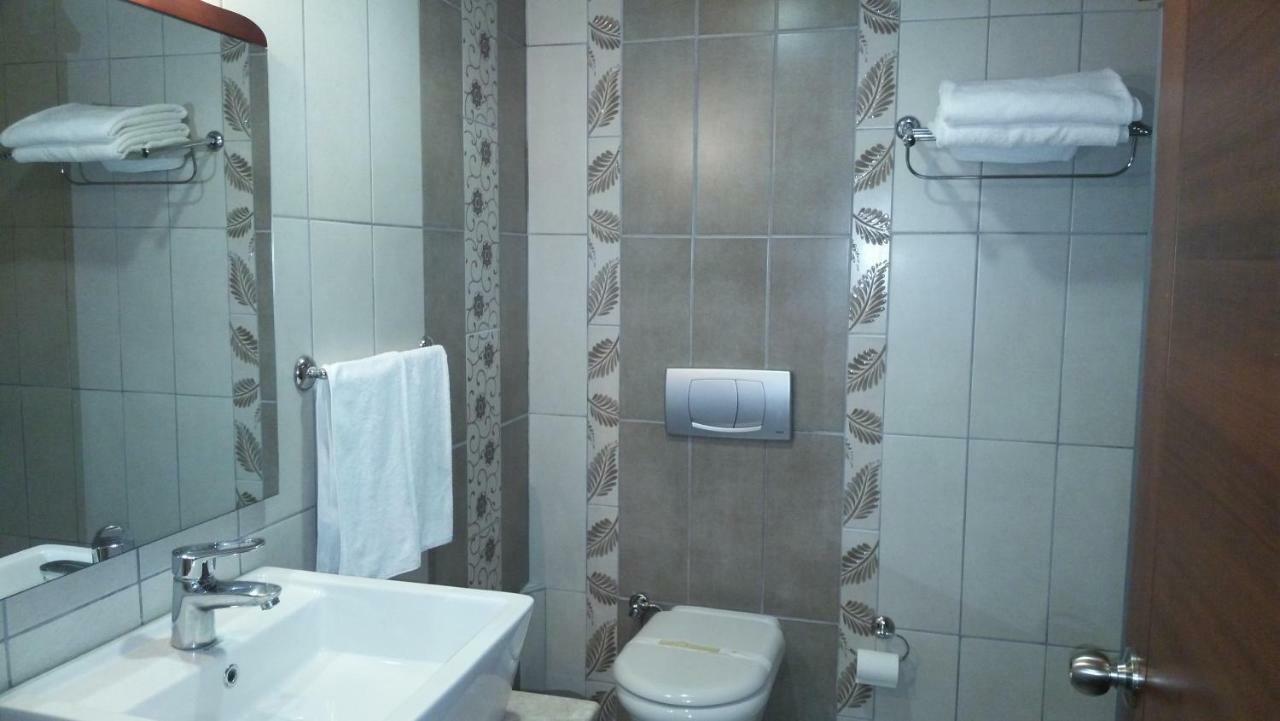 Eriza Hotel Ерзинджан Екстериор снимка